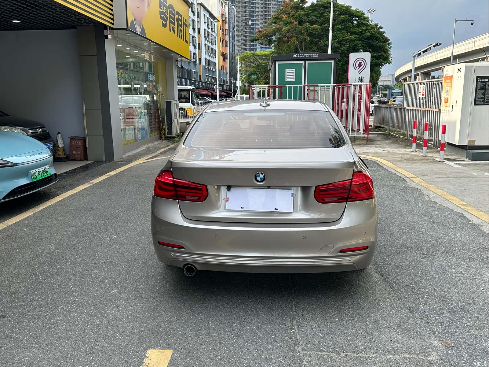 BMW 3 Series, 2018 8