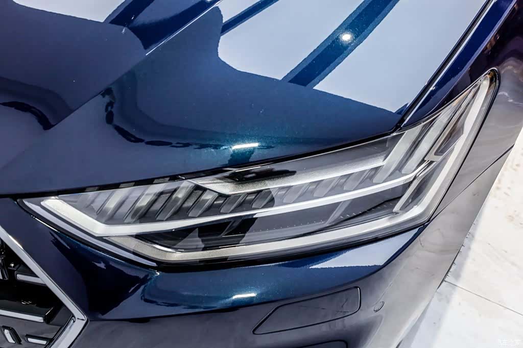 Audi A7L, 2024 34