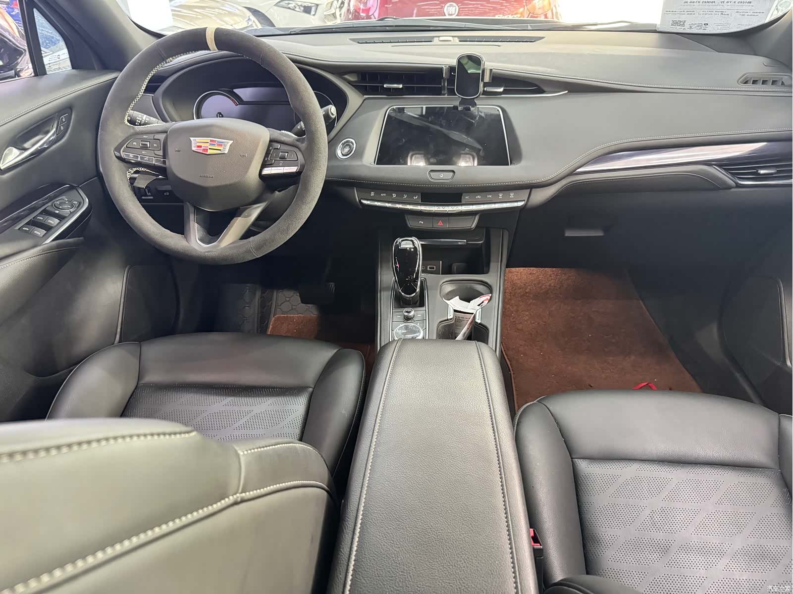 Cadillac XT4, 2022 9