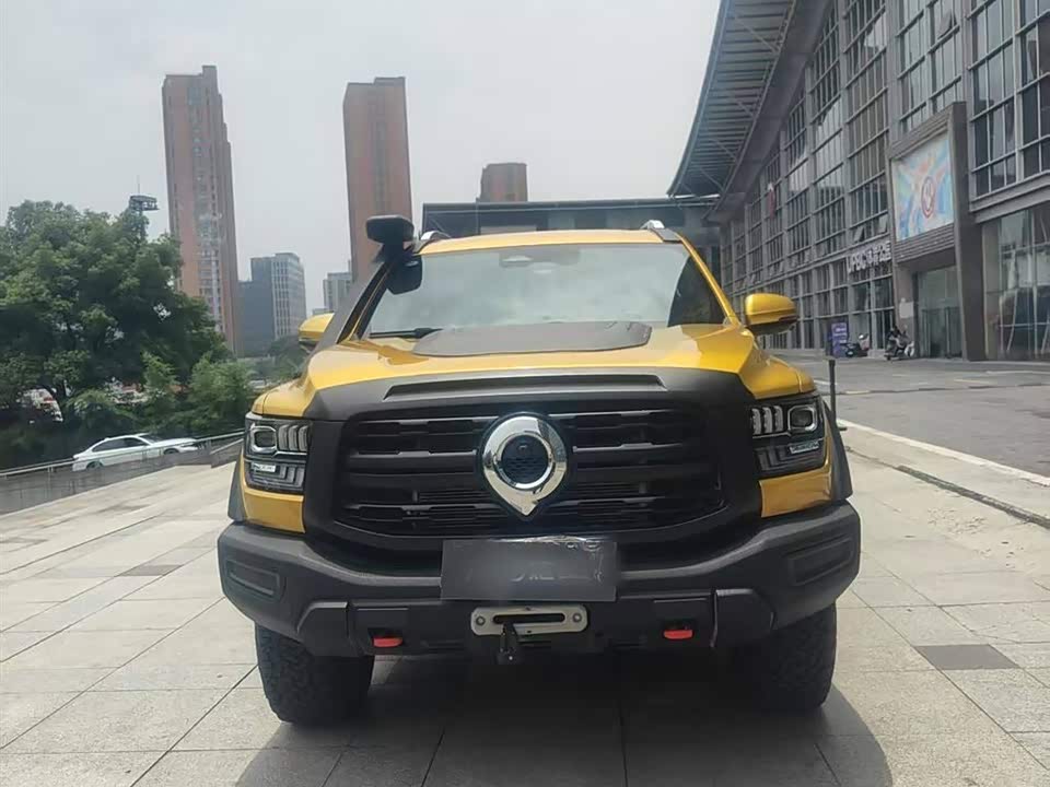Great Wall Mountain and sea cannon