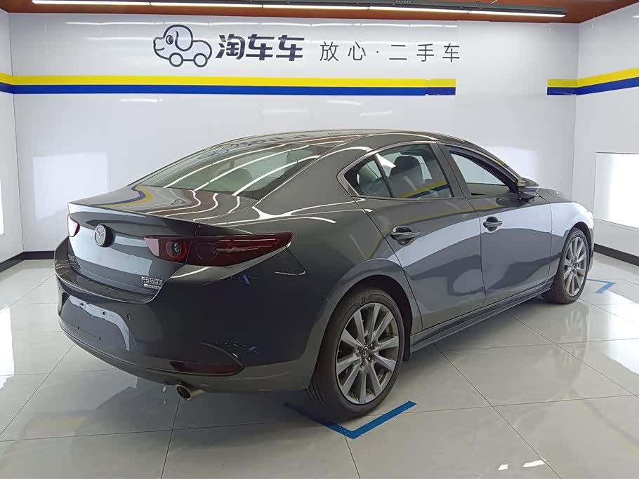 Mazda 3 Angkesaila