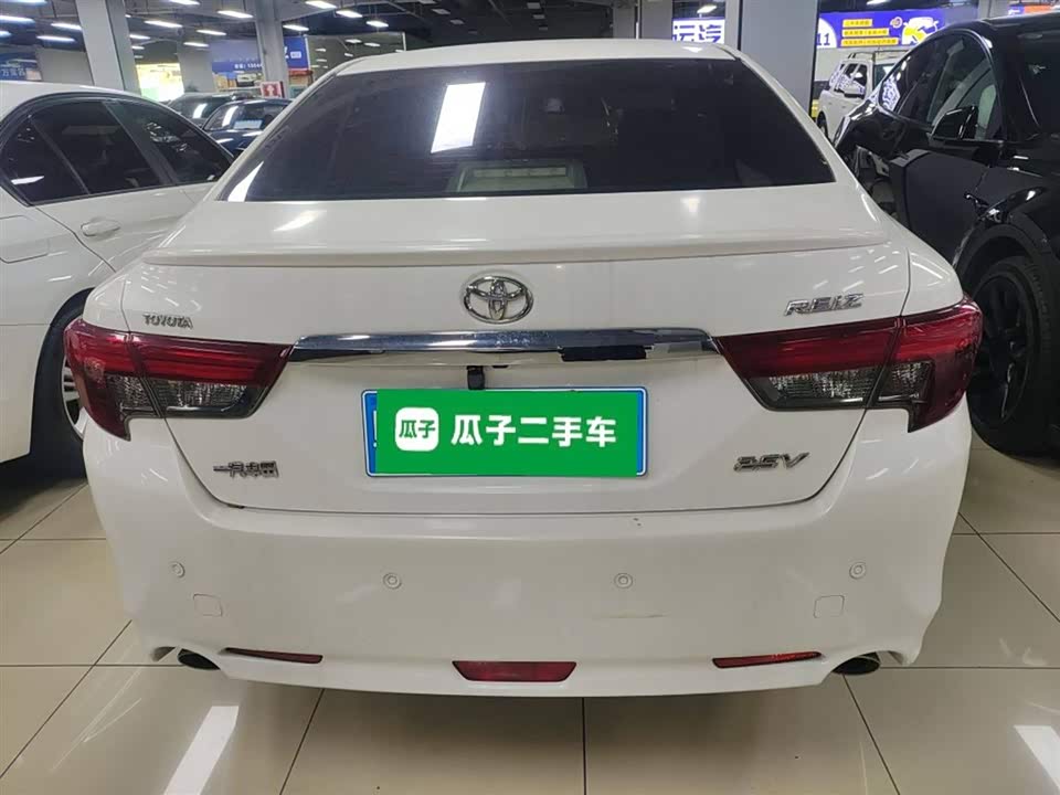 Toyota Reiz Toyota Reiz