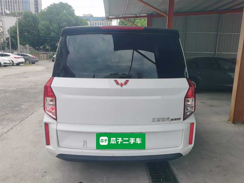 Wuling Wuling Hongguang PLUS