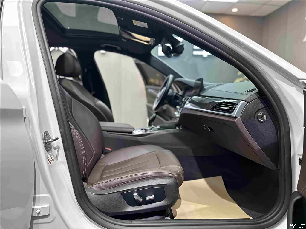 BMW 5 Series, 2019 12