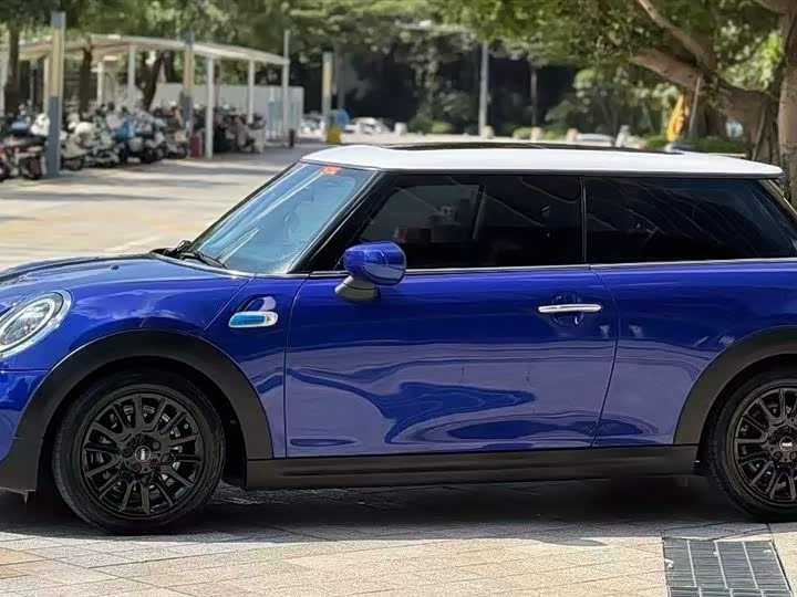 MINI MINI