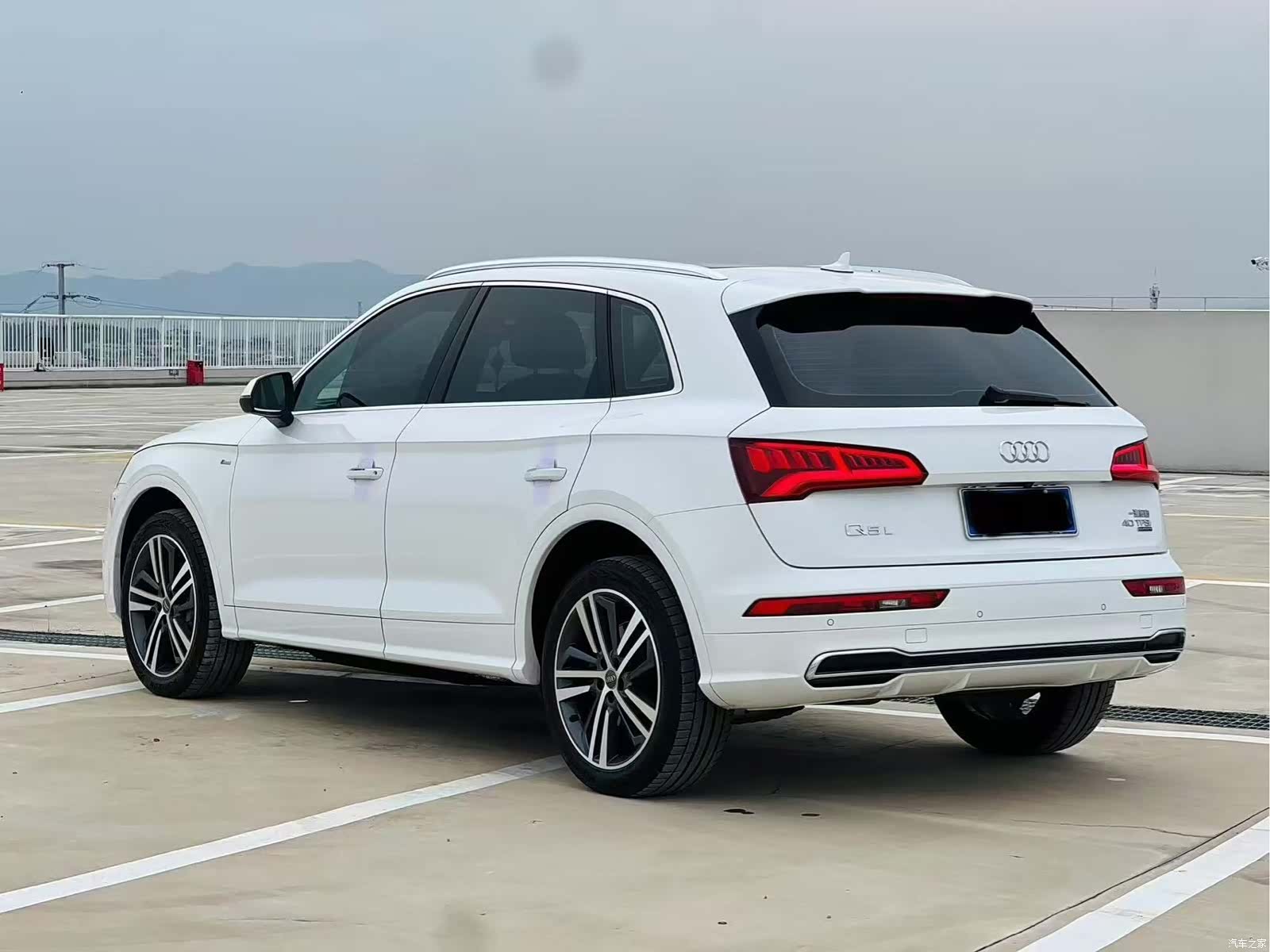 Audi Q5L, 2020 9