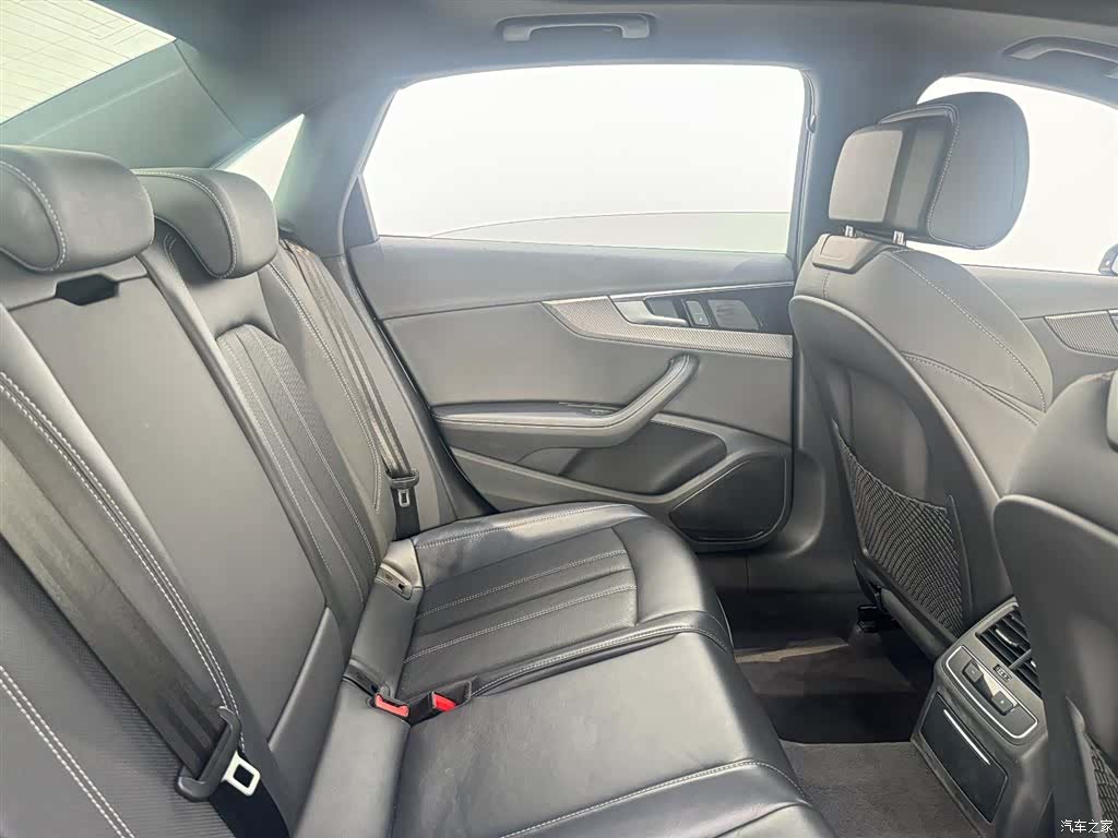 Audi A4L, 2023 8