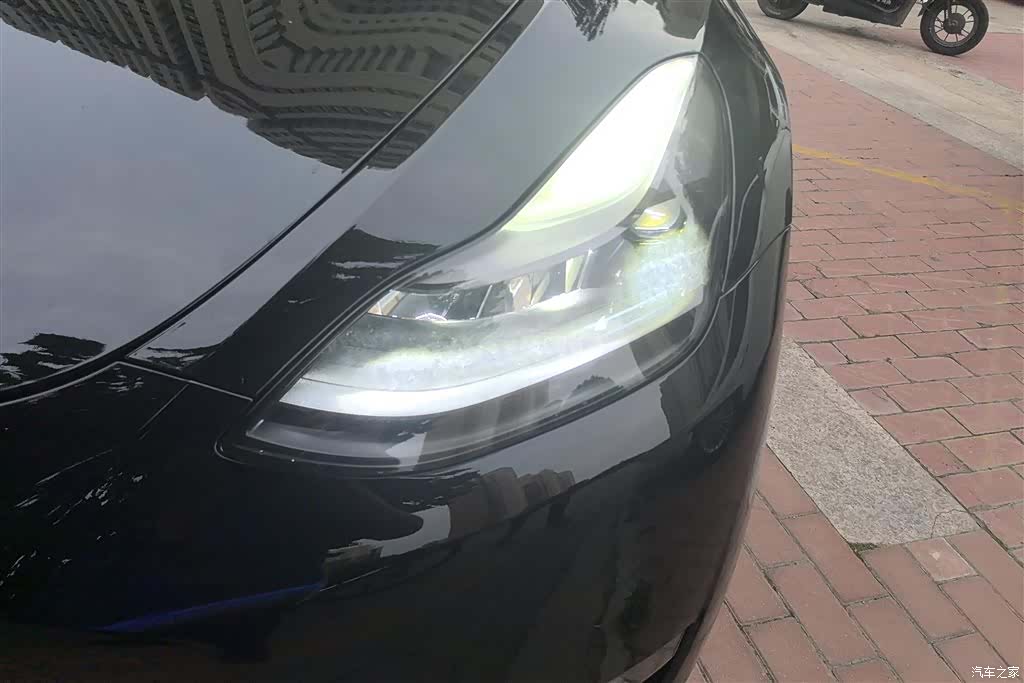 Tesla Model Y, 2021 все фото