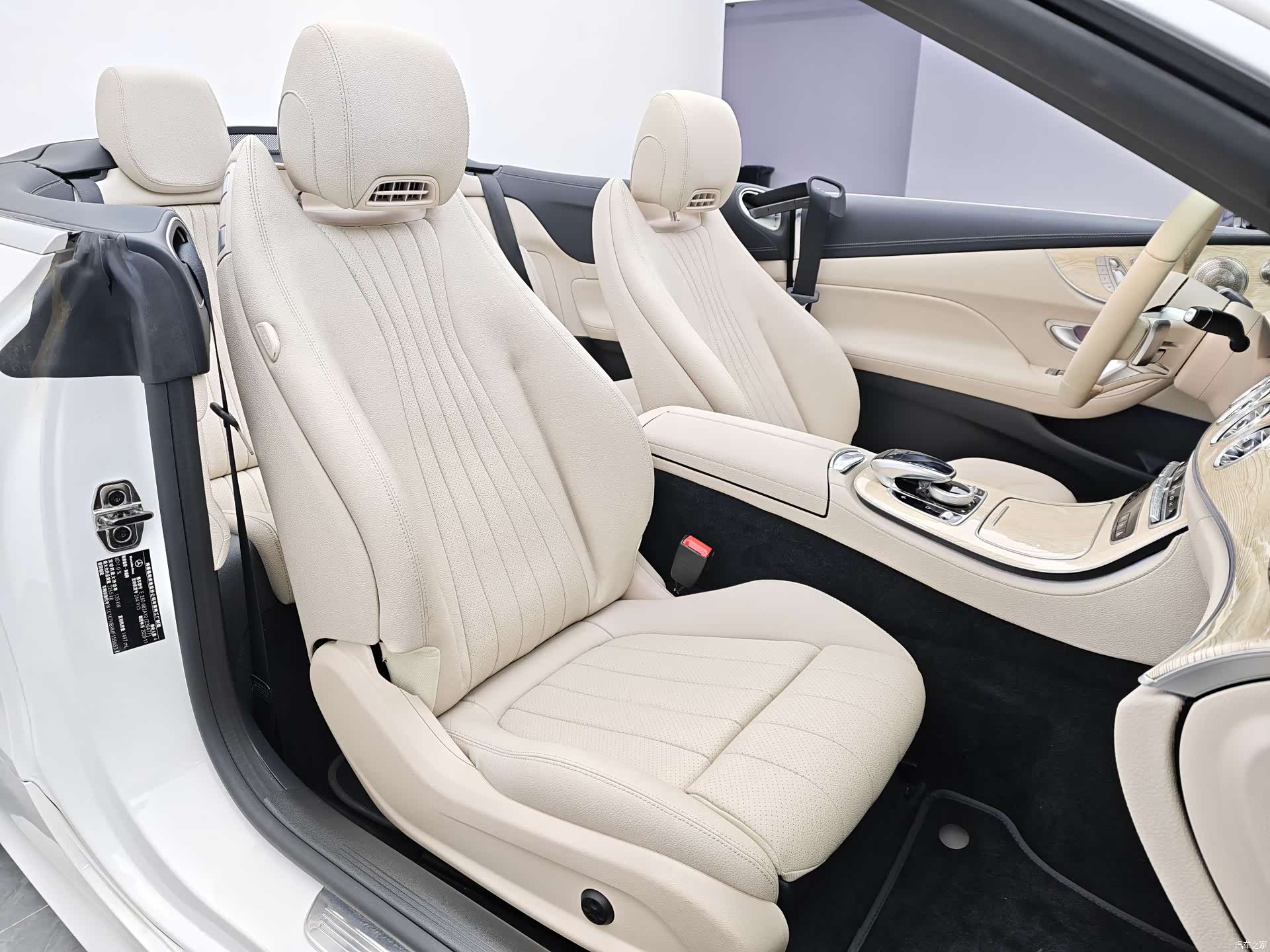 Mercedes-Benz E-Class, 2021 16