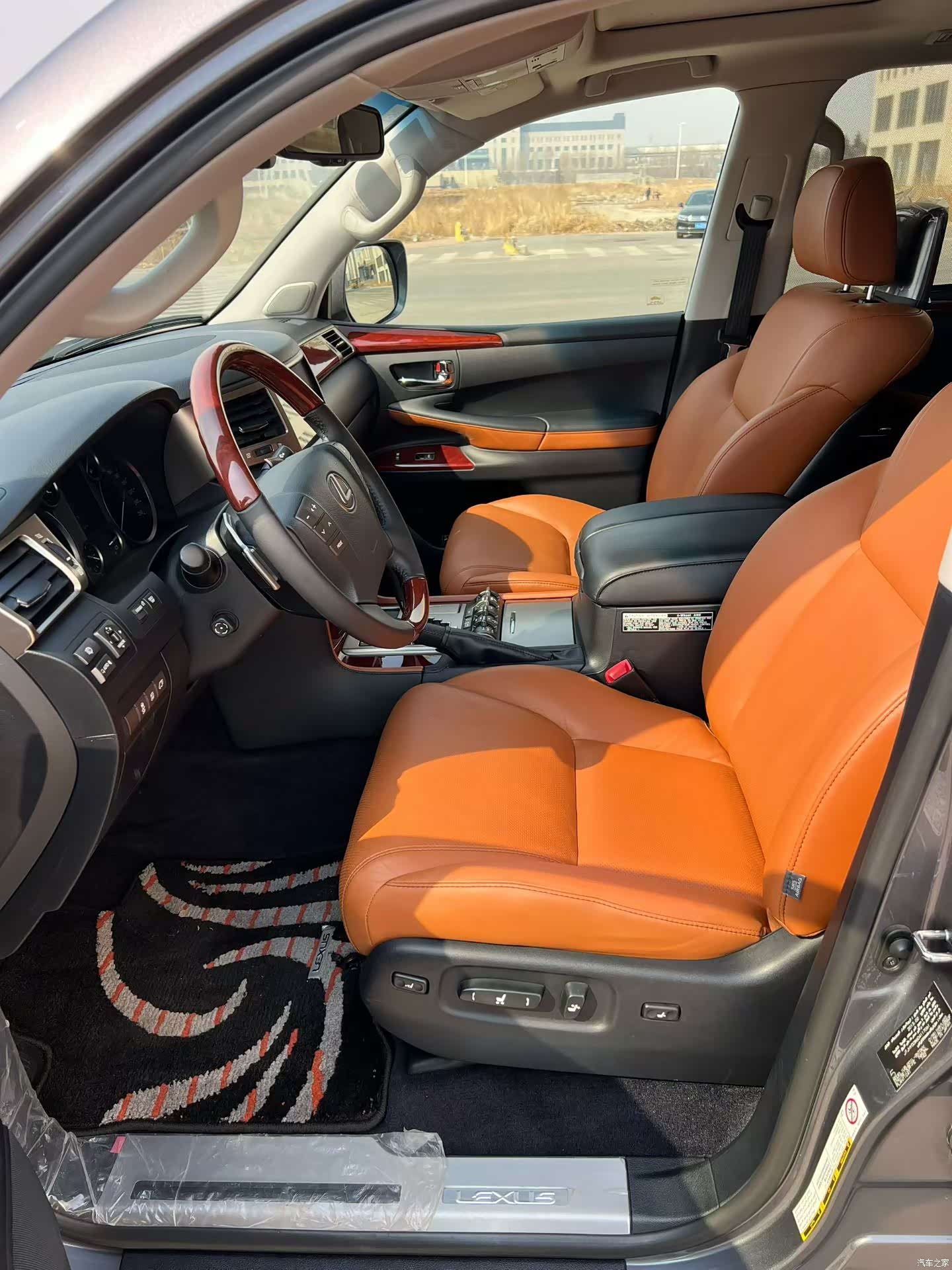 Lexus LX, 2013 19