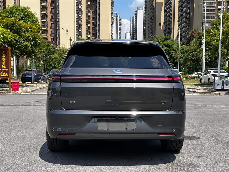 Li Auto Ideal L7