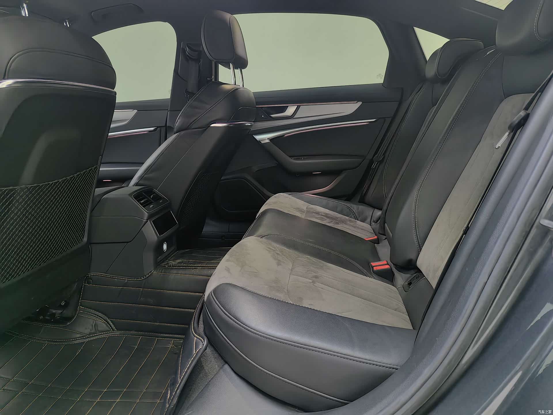Audi A6L, 2022 13