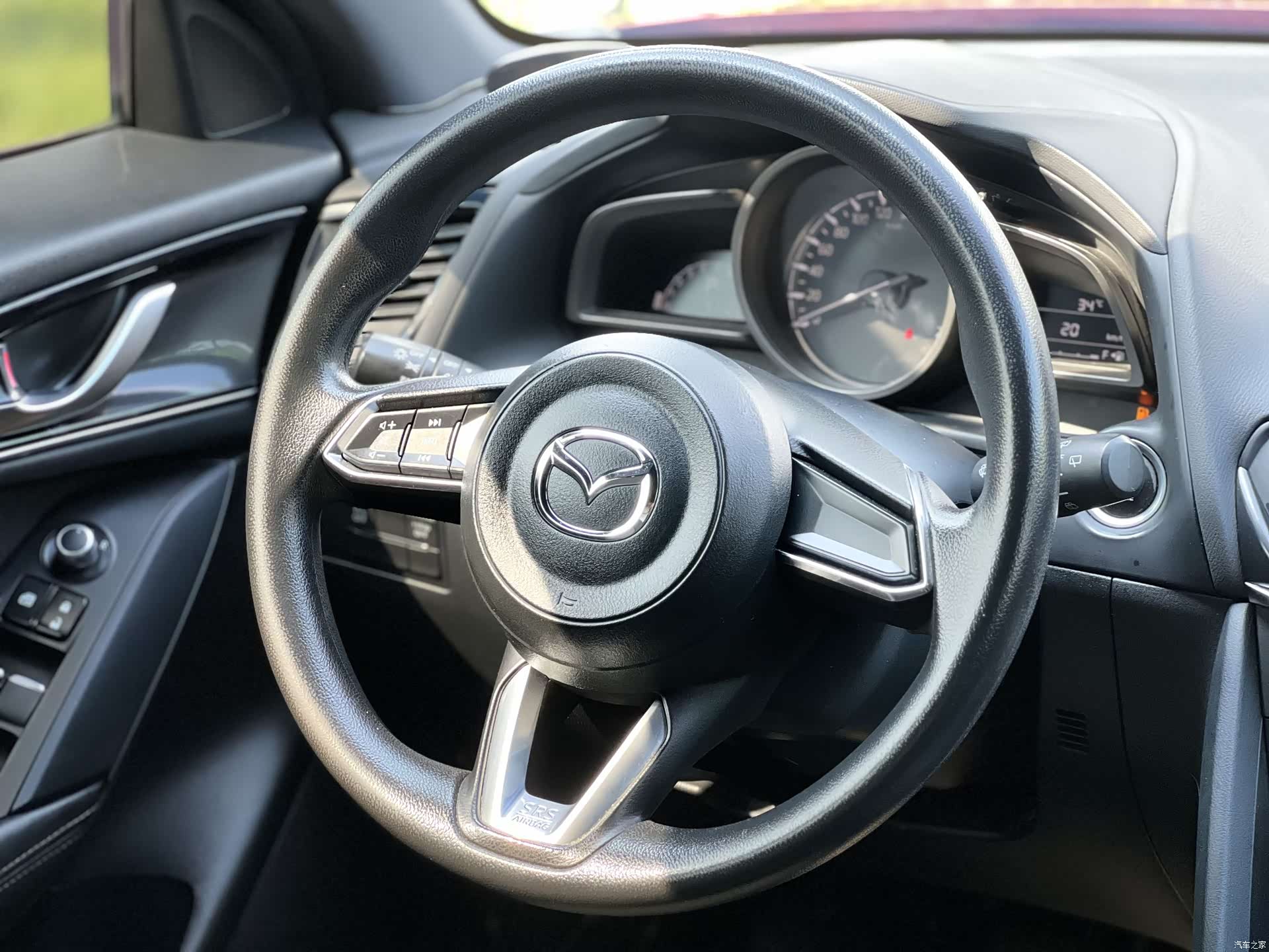 Mazda CX-4, 2020 12