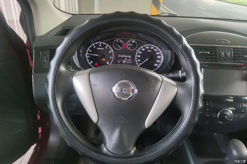 Nissan Tiida, 2012 15