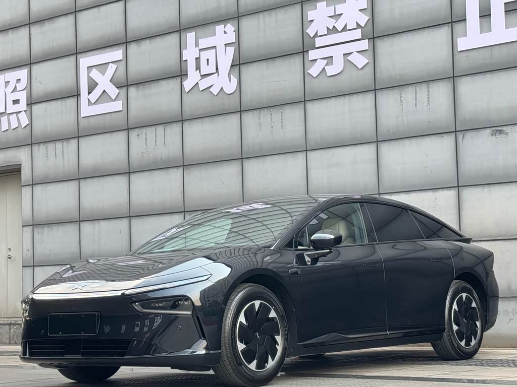 XPENG P7+