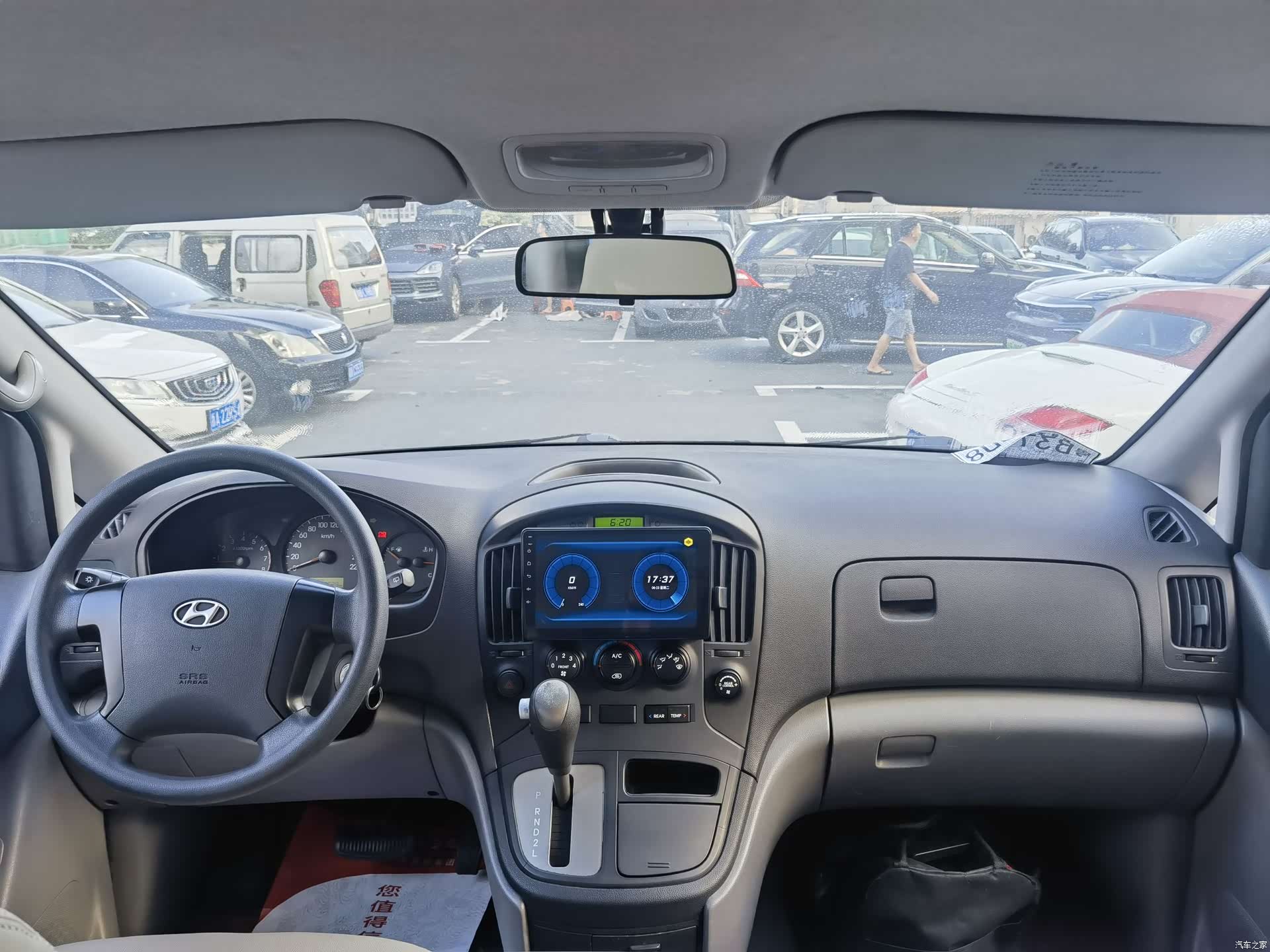 Hyundai H-1, 2014 9