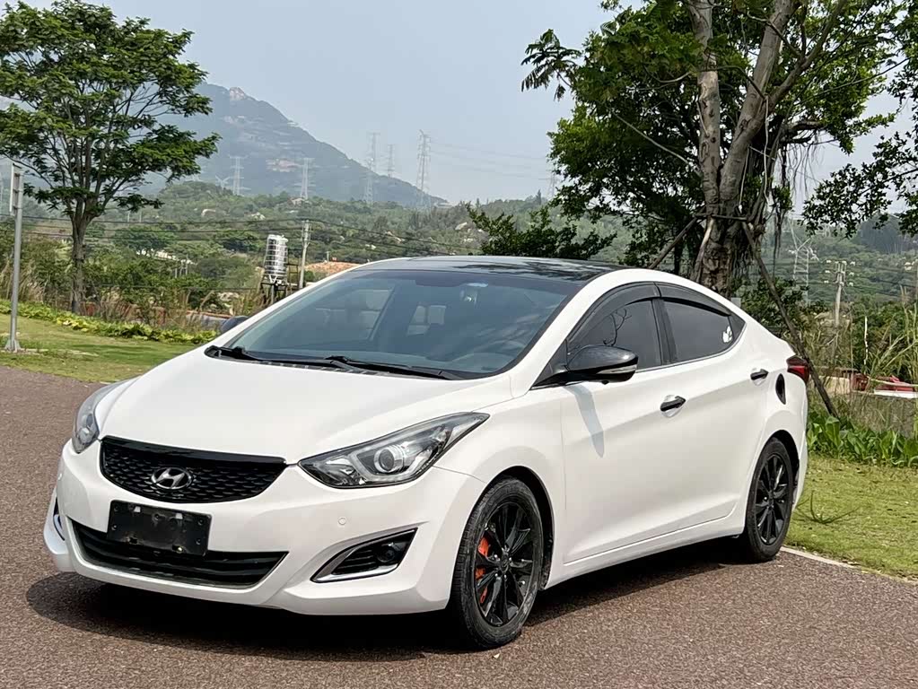 Hyundai Elantra