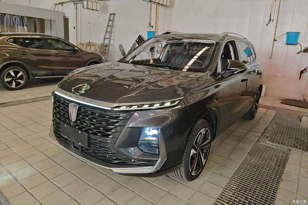 Roewe RX5, 2022 1