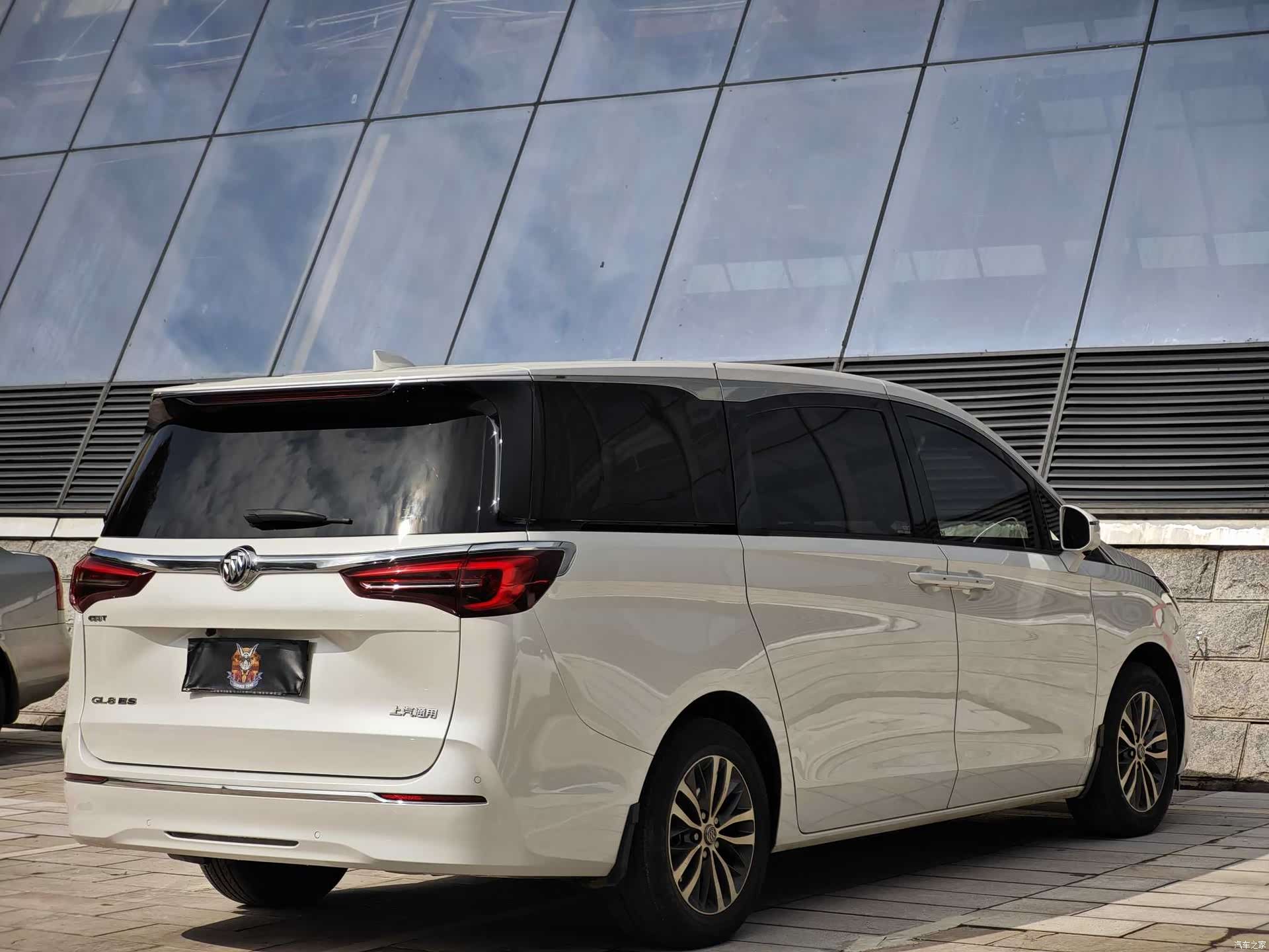 Buick GL8, 2022 4