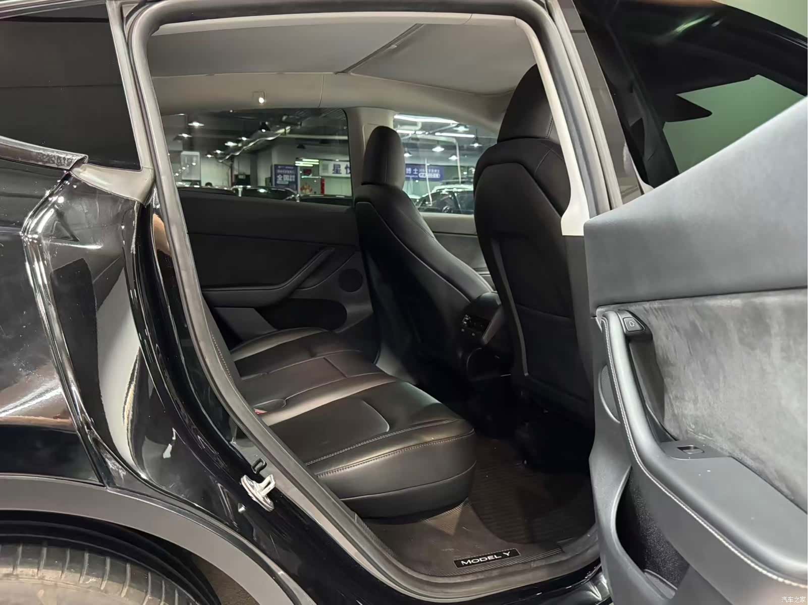 Tesla Model Y, 2023 11