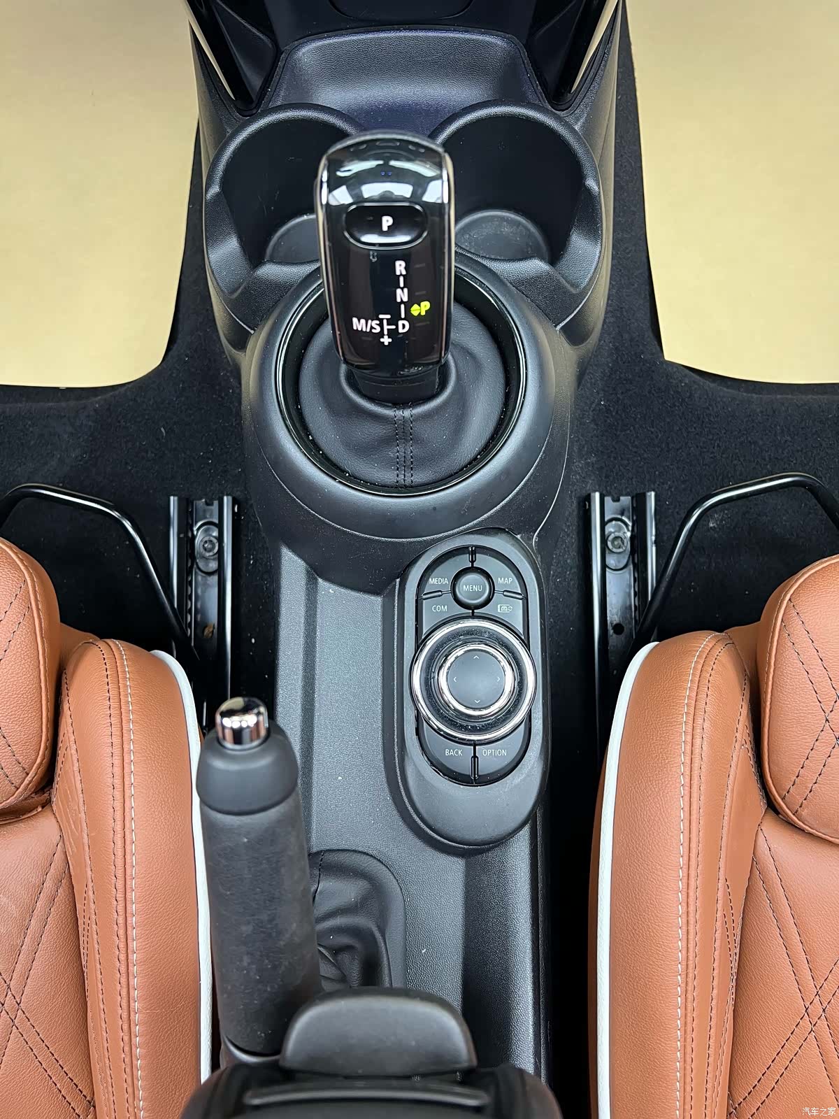 Mini Cooper, 2023 15