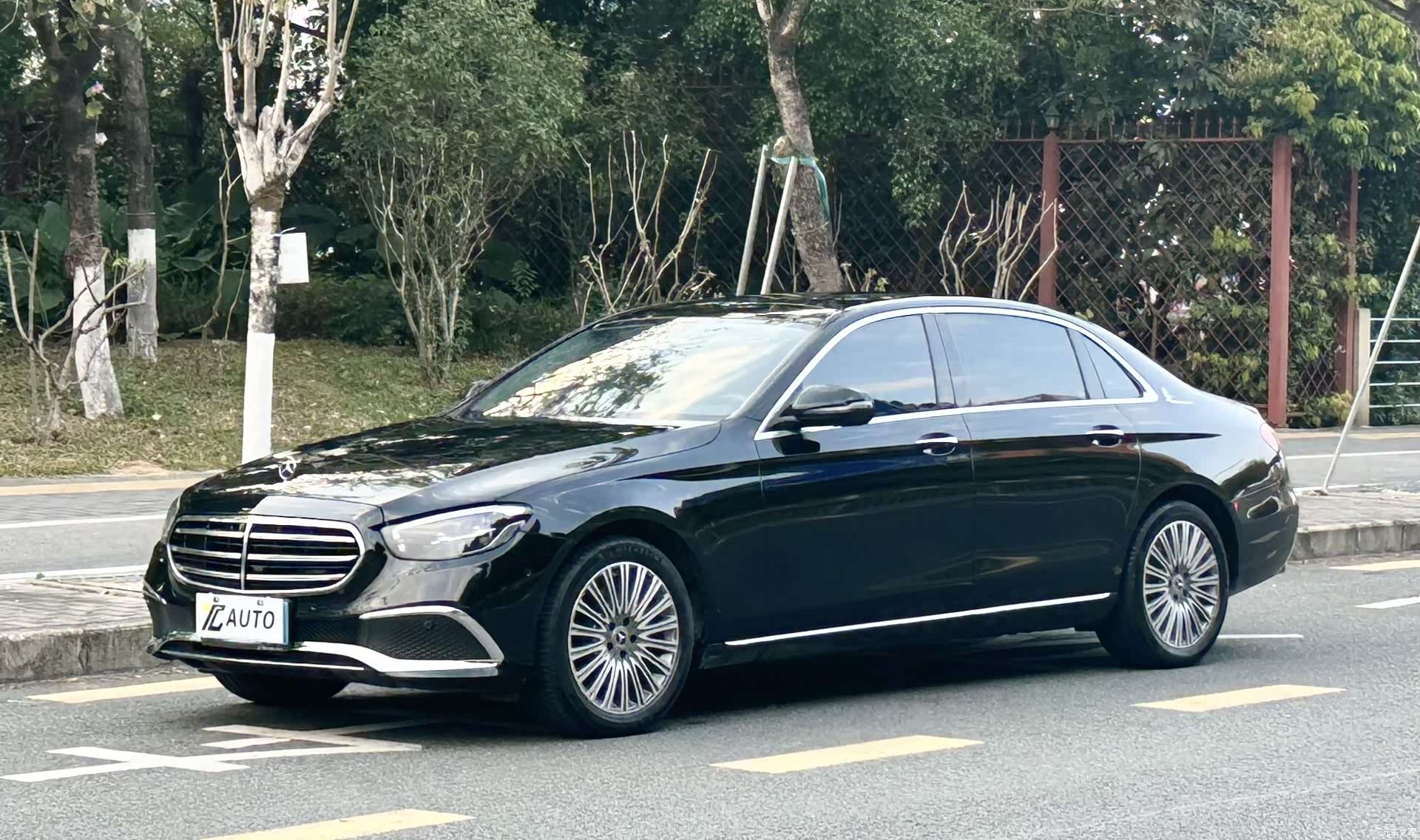 Mercedes-Benz E-Class, 2023 1