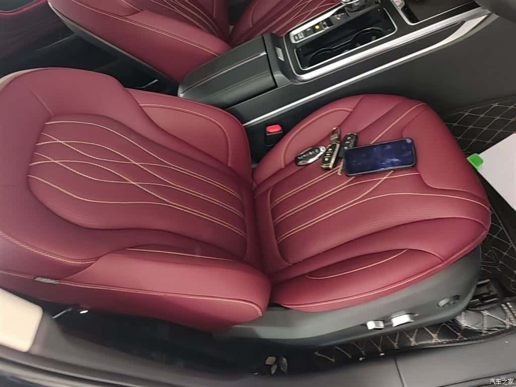 Hongqi HS5, 2025 25