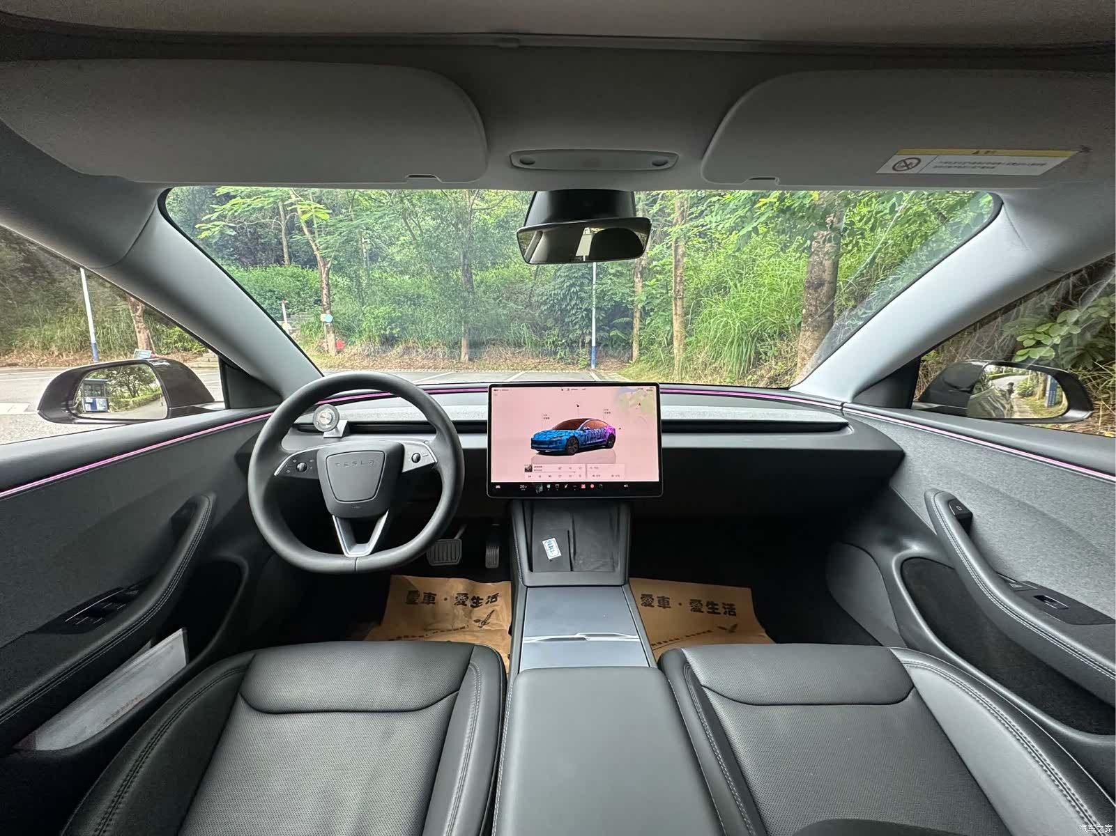 Tesla Model 3, 2025 все фото