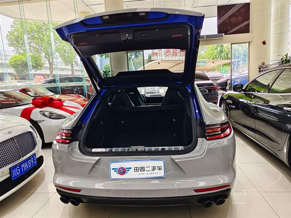 Porsche Panamera
