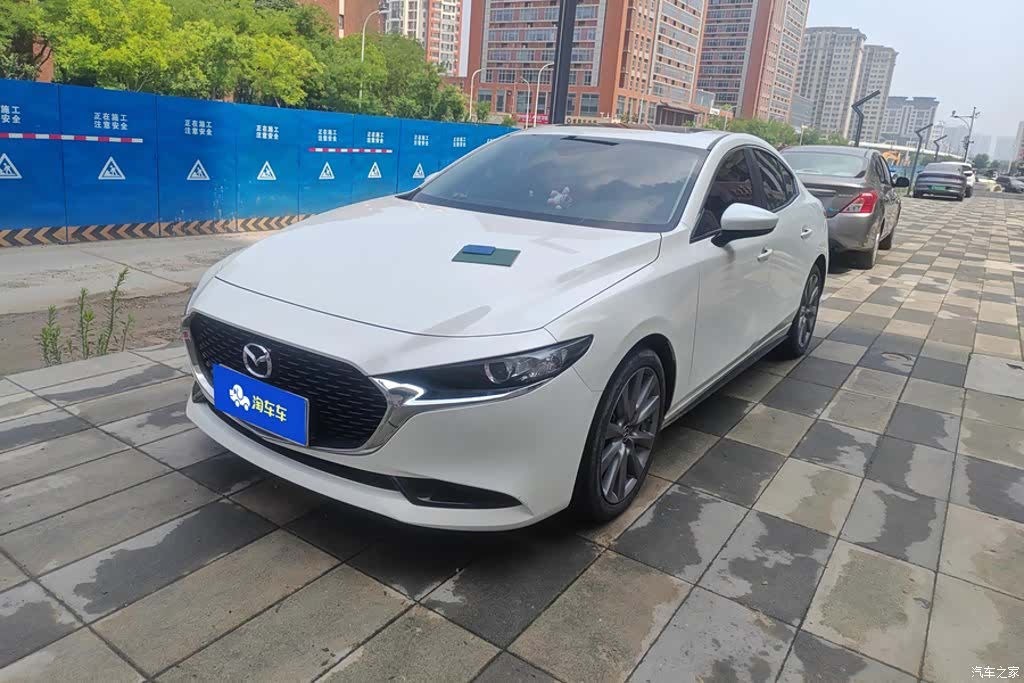Mazda Mazda3, 2023 1