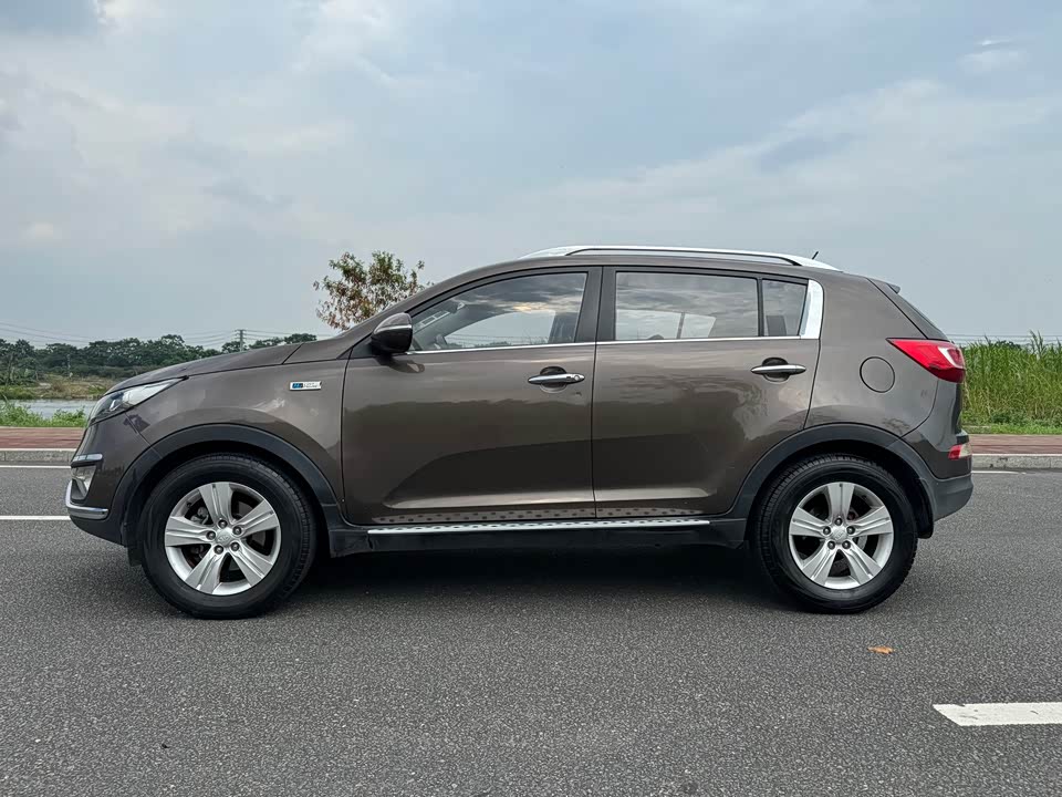 Kia Smart running