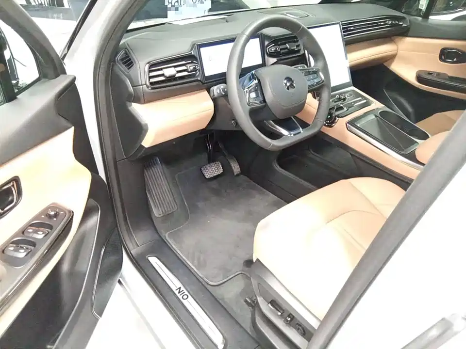 NIO ES6