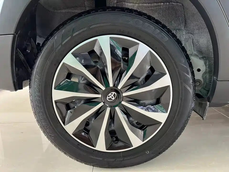 Toyota YARiS L Zhixuan