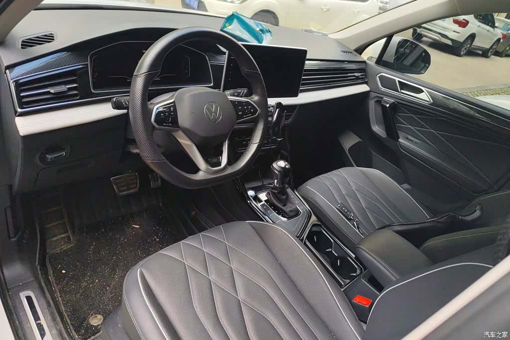 Volkswagen Tiguan L, 2022 12