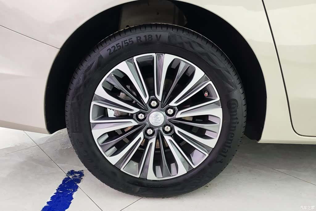 Buick GL8, 2021 6