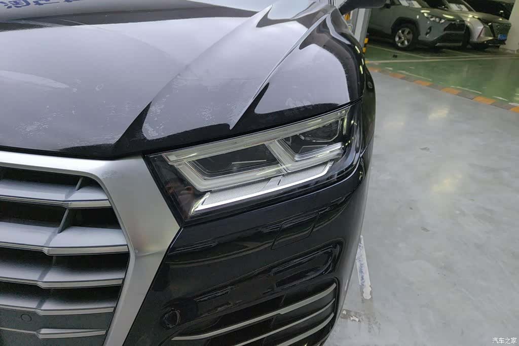 Audi Q5L, 2021 все фото