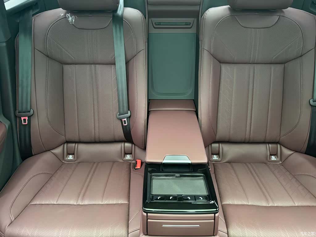 Audi A6L, 2026 29