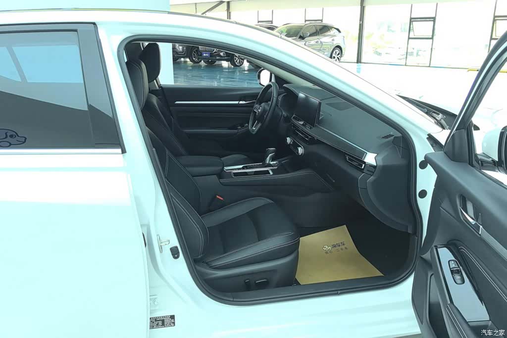Nissan Teana, 2024 8
