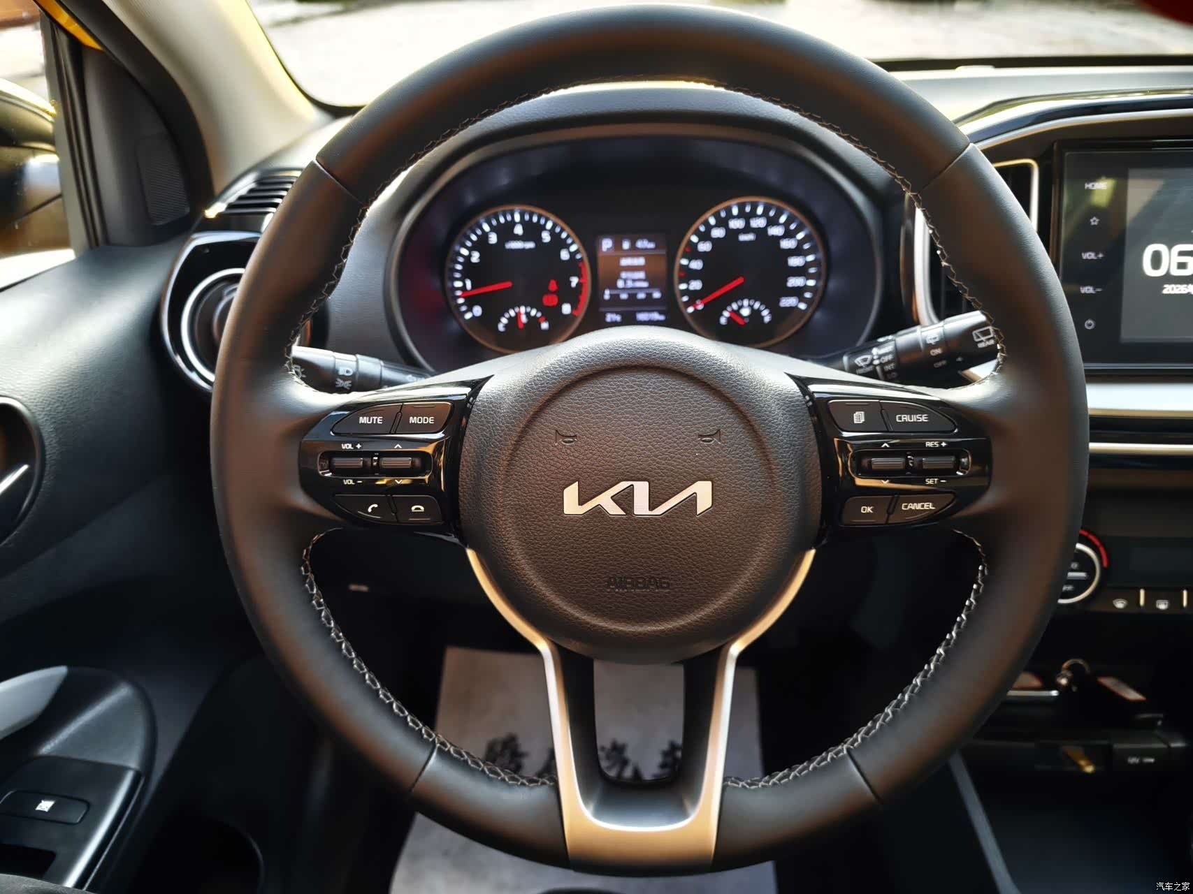 Kia KX1, 2023 11
