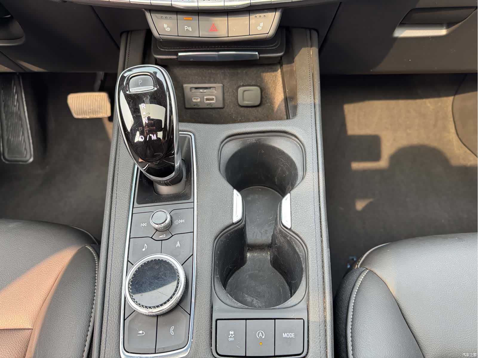 Cadillac XT4, 2020 8