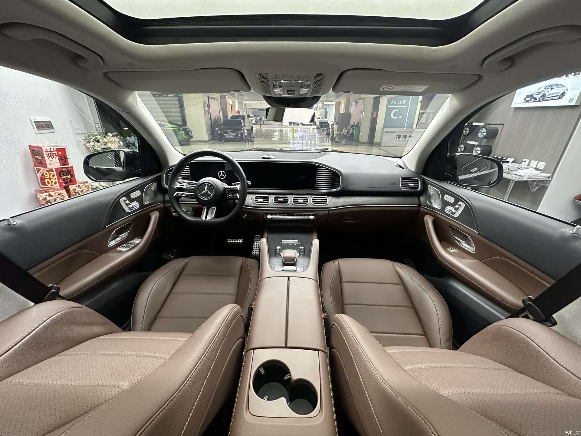 Mercedes-Benz GLS, 2024 9