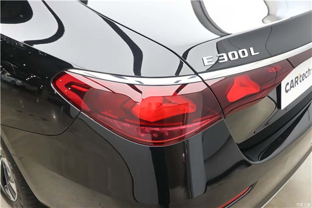 Mercedes-Benz E-Class, 2026 8
