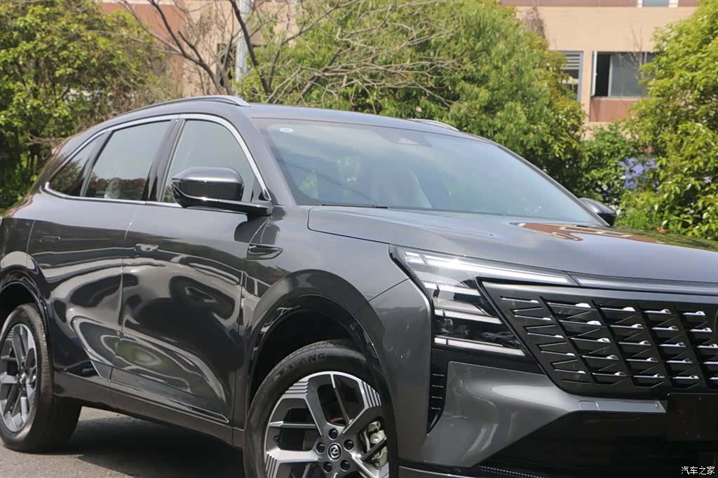 Changan CS75, 2026 3