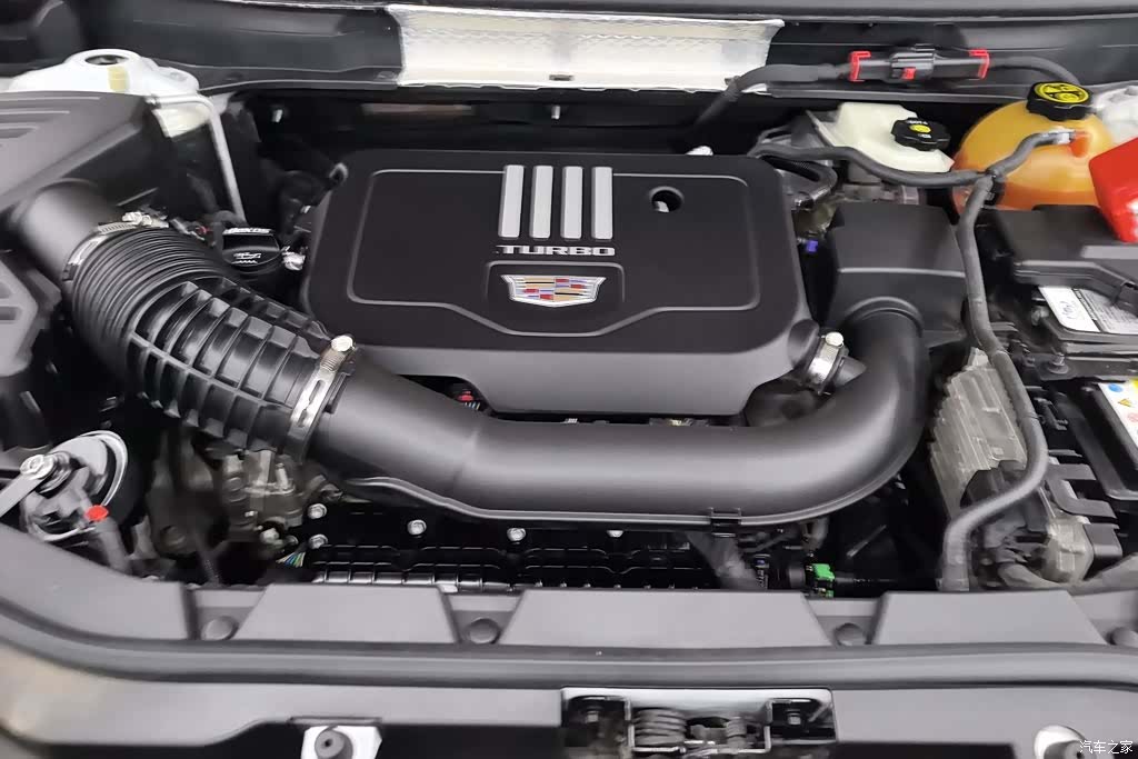 Cadillac XT5, 2021 10