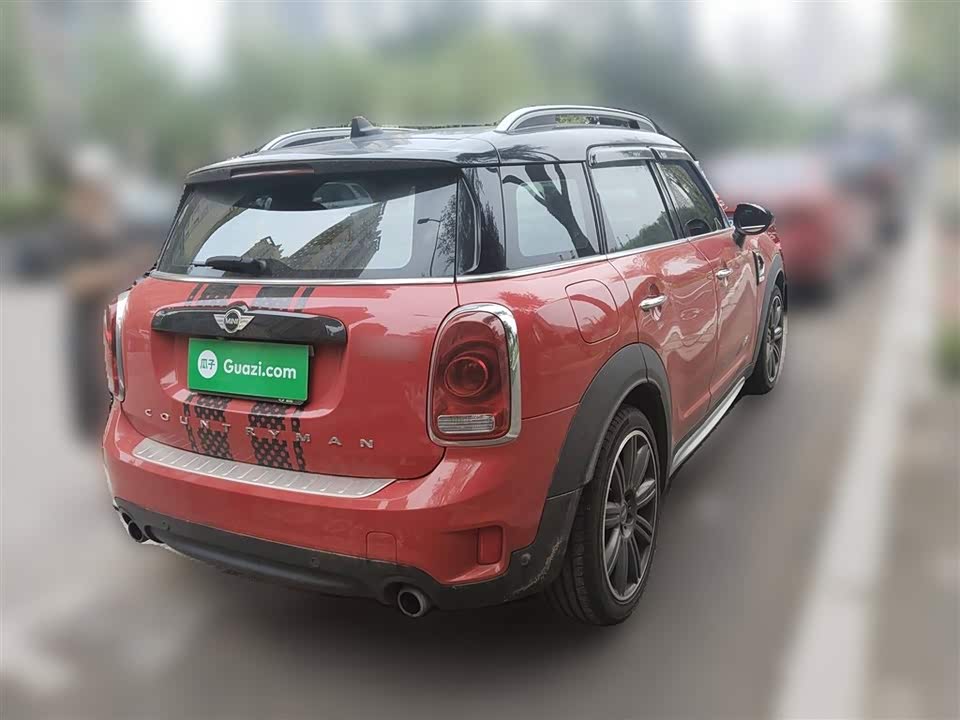 MINI COUNTRYMAN