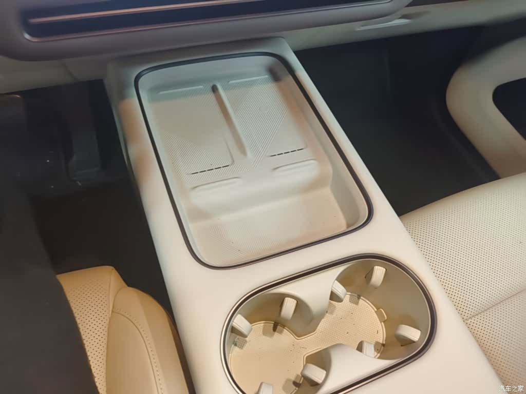 Li Auto i6, 2025 14
