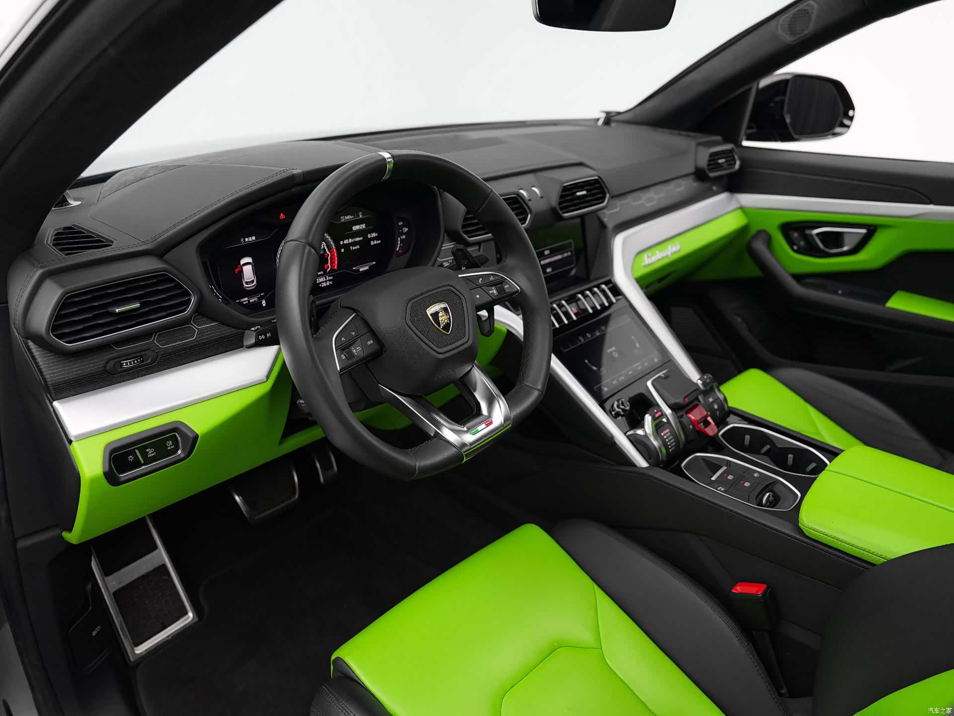 Lamborghini Urus, 2019 31