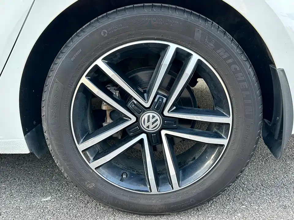 Volkswagen Lingdu
