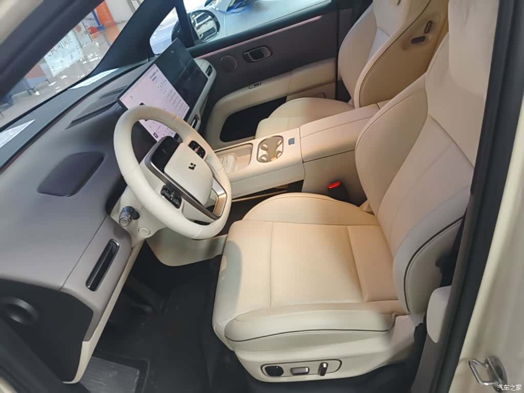 Li Auto i6, 2025 15