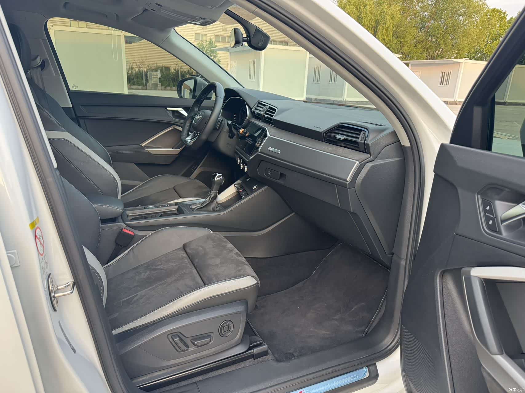 Audi Q3, 2022 14